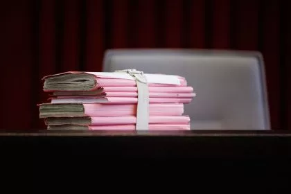 Steuergelder gegen Berichterstattung: Ministerien zahlen Tausende Euro Anwaltskosten