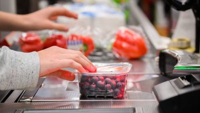 Versteckte Preiserhöhungen im Supermarkt sind nicht selten - Verbraucher stören sich daran.