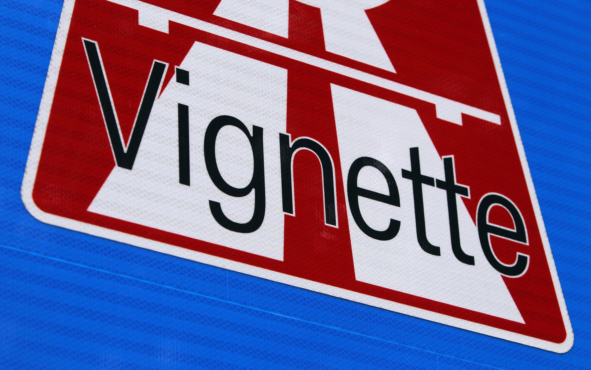 -sterreich-Digitale-Vignette-l-st-2026-die-Klebevariante-endg-ltig-ab