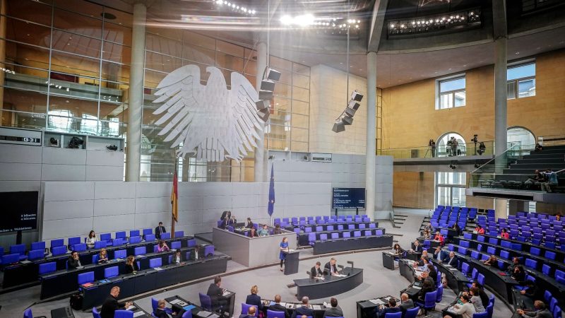 Erstmals wurde im Bundestag über die von der Bundesregierung geplante Reform des Klimaschutzgesetzes debattiert.