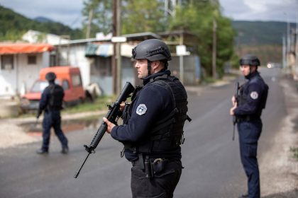 Berlin warnt vor Eskalation: Serbische Truppen an Grenze zum Kosovo