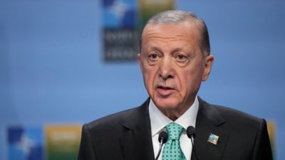 Erdogan knüpft Deal an Zustimmung zu Schwedens NATO-Beitritt