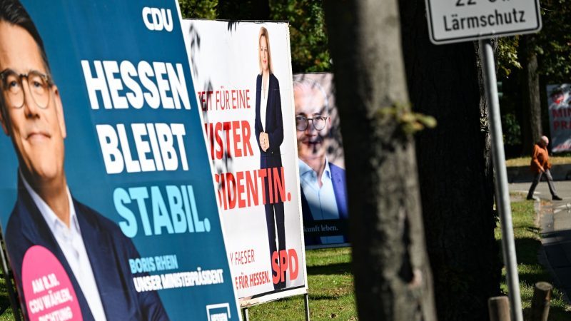 Wahlplakate der Spitzenkandidaten Boris Rhein (CDU), Nancy Faeser (SPD) und Tarek Al-Wazir (Bündnis 90/Die Grünen): Wer macht in Hessen das Rennen?
