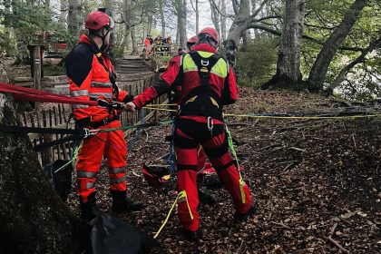 47-Jährige rutscht am Königstuhl fünf Meter in die Tiefe
