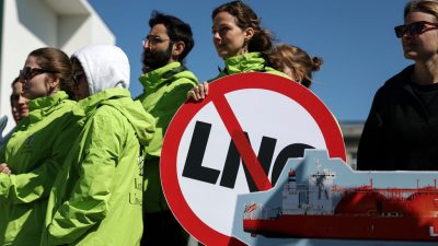 Geheimunterlagen haben Nachspiel: Deutsche Umwelthife fordert Bau-Stopp des LNG-Terminals auf Rügen