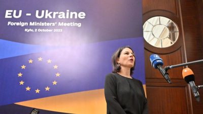 Baerbock in Kiew: EU reicht bald „von Lissabon bis Luhansk“