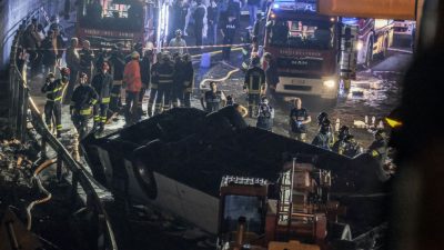 Busunfall in Venedig: Marodes Brückengeländer hielt Aufprall nicht stand