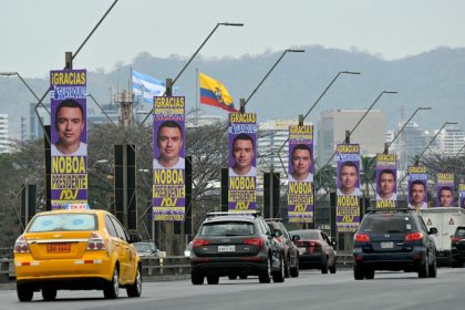 Wahlkampf in kugelsicheren Westen: Stichwahl um Präsidentenamt in Ecuador begonnen