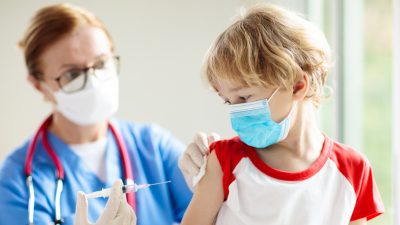 Britische Impfstudie: Erhöhtes Risiko für Epilepsie und Blinddarmentzündung bei Kindern