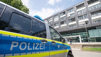 Mitarbeiterin in Krankenhaus mit Armbrust erschossen – Verdächtiger festgenommen