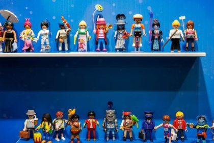 Playmobil baut hunderte Stellen ab
