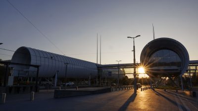 Wie ein Raumschiff: „Tor zur Wissenschaft“ in Genf