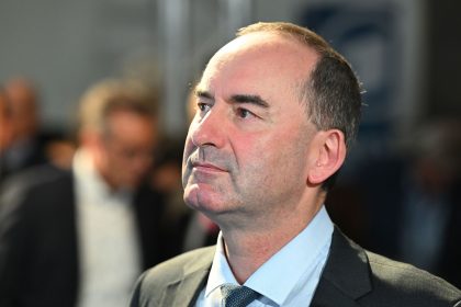 Landesparteitag der Freien Wähler: Aiwanger bekundet Solidarität mit Israel