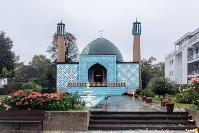 Blick auf die Blaue Moschee an der Außenalster.
