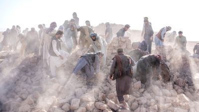Erneutes Erdbeben der Stärke 6,3 erschüttert Afghanistan