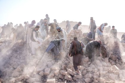 Erneutes Erdbeben der Stärke 6,3 erschüttert Afghanistan