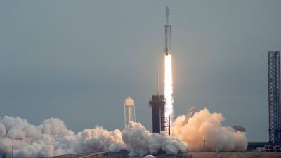 Eine SpaceX Falcon Heavy-Rakete soll die Nasa-Raumsonde «Psyche» zu einem gleichnamigen, metallreichen Asteroiden bringen.