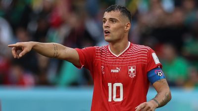 Schweiz wendet Blamage ab – Xhaka nun Rekord-Nationalspieler