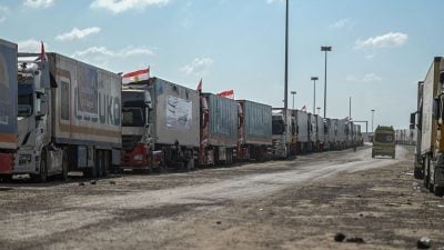 Ägyptische Grenze zu Gazastreifen geöffnet – Hilfslieferungen laufen an