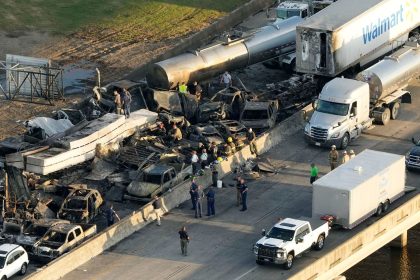 In dichtem Nebel: Sieben Tote bei Unfall-Inferno mit 158 Fahrzeugen