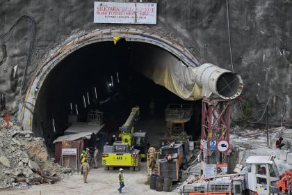 Beamter: Rettungskräfte in Indien nur noch fünf Meter von Verschütteten entfernt