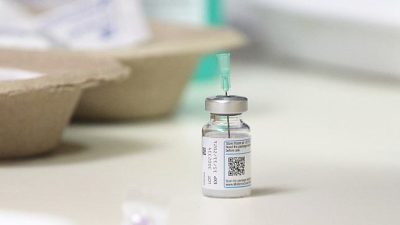 „Er war gesund“ – 13-jähriger Schwede stirbt nach zweiter Moderna-Impfung