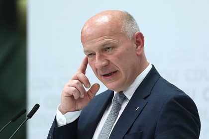 Berliner CDU bestätigt Regierenden Bürgermeister Wegner als Parteichef