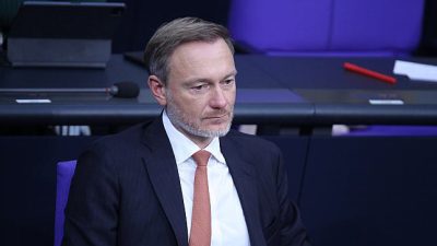 Lindner beziffert Lücke im Etat 2024 auf 17 Milliarden Euro – und will sparen