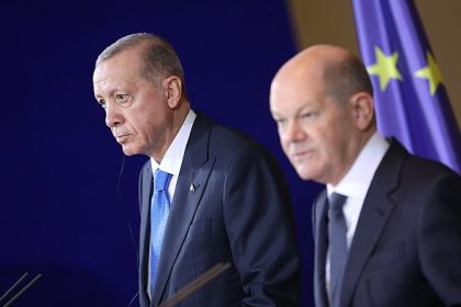 Heikler Besuch bei Scholz bleibt ohne Eklat – Erdoğan: „Wir haben keine Schulden bei Israel“