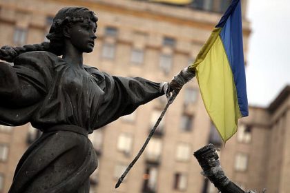 Ukrainischer Gemeinderat zündet Handgranaten während Sitzung