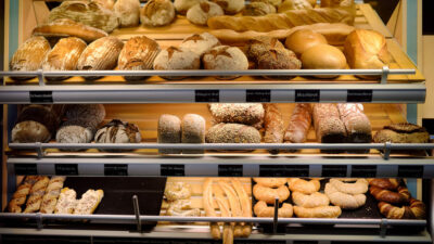 Bäcker geben Mindestlohn Mitschuld an hohem Preisaufschlag auf Brot