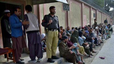 Über 165.000 Afghanen haben Pakistan wegen Ausreisefrist bereits verlassen