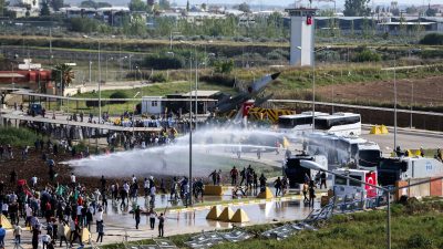 Türkei: Polizei geht gegen Anti-Israel-Demo vor