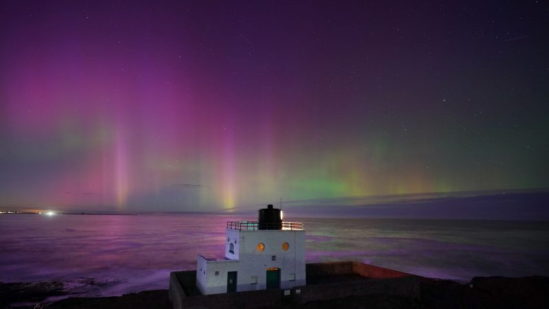 Das Polarlicht war am Sonntag im gesamten Vereinigten Königreich zu sehen.