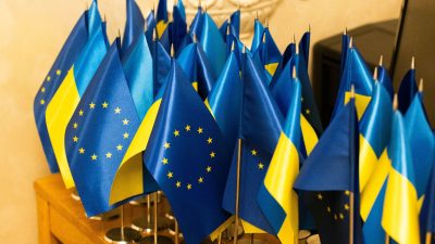 Im Eiltempo zur EU? Von der Leyen legt Ukraine-Bericht vor