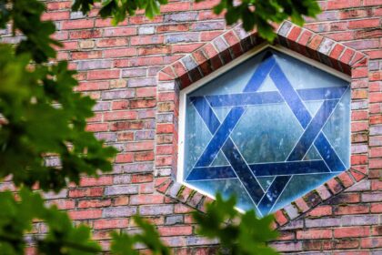 Brandanschlag auf Synagoge in niedersächsischem Oldenburg löst Polizeieinsatz aus