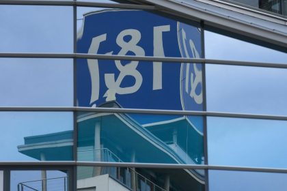Wird Mobilfunkanbieter 1&1 benachteiligt? Kartellamt warnt