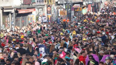 Karnevalsauftakt am Samstag: Köln erwartet Massenandrang