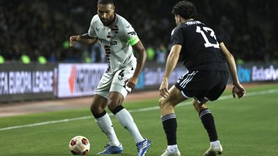 Knapper Sieg in Baku: Leverkusen sichert Weiterkommen