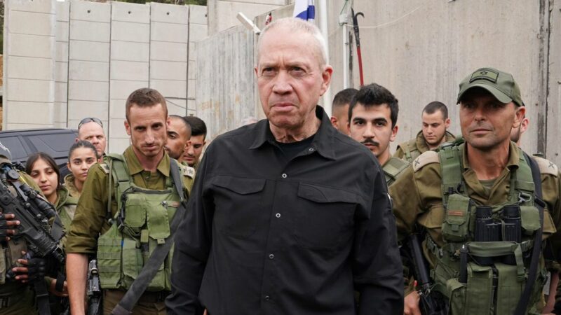 Der israelische Verteidigungsminister Joav Galant warnt die Hisbollah.