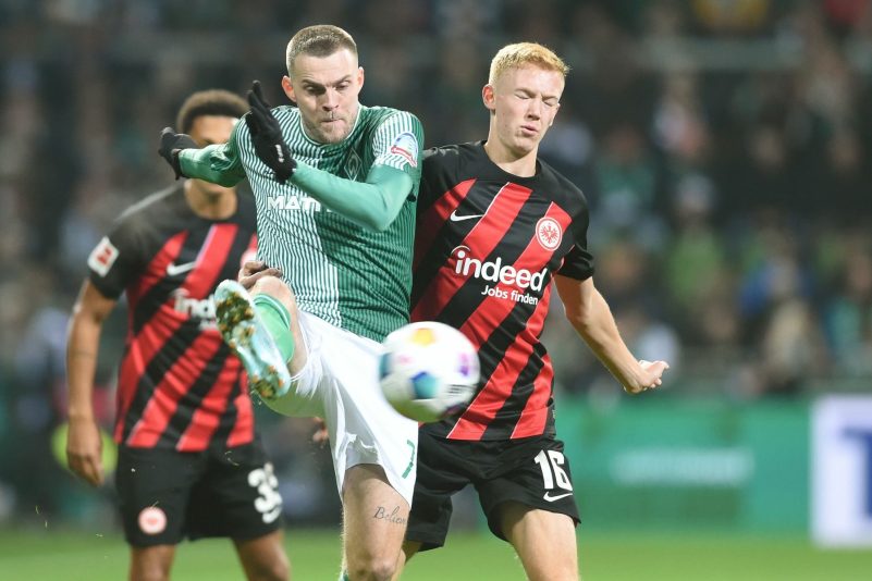 Werders Neu-Nationalspieler Marvin Ducksch (M) zeigte gegen die Eintracht eine starke Leistung.