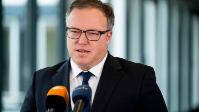 Die Staatsanwaltschaft Erfurt hat ein Ermittlungsverfahren gegen den Thüringer CDU-Partei- und Fraktionsvorsitzenden Mario Voigt eingestellt.