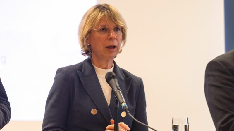 Oberstaatsanwältin Iris Janke informierte über Einzelheiten nach den tödlichen Schüssen auf einen Schüler in Offenburg.