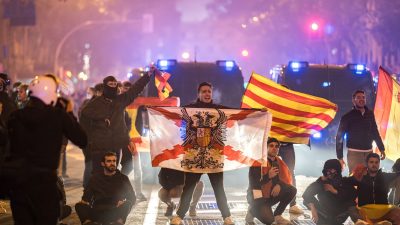 Spanien: Gewalttätige Proteste nach Wiederwahl von Sánchez
