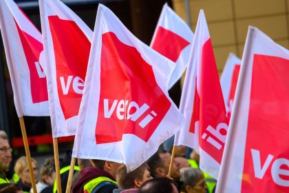 Warnstreiks im öffentlichen Dienst: Massive Auswirkungen auf Berlin