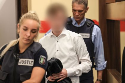 22-Jähriger wegen Mordes zu lebenslanger Haft verurteilt
