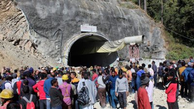 Rettungsaktion nach Tunneleinsturz unterbrochen