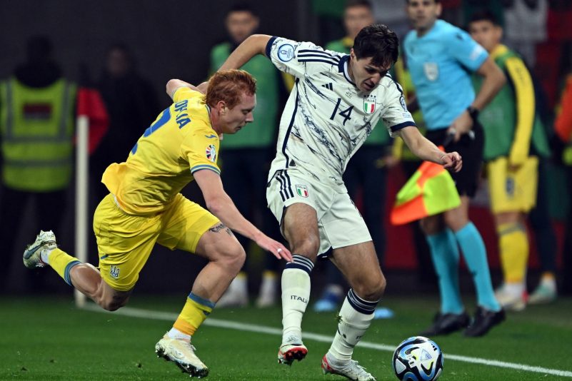 Italien und Federico Chiesa (r) reichte ein 0:0 gegen die Ukraine zur EM-Qualifikation.