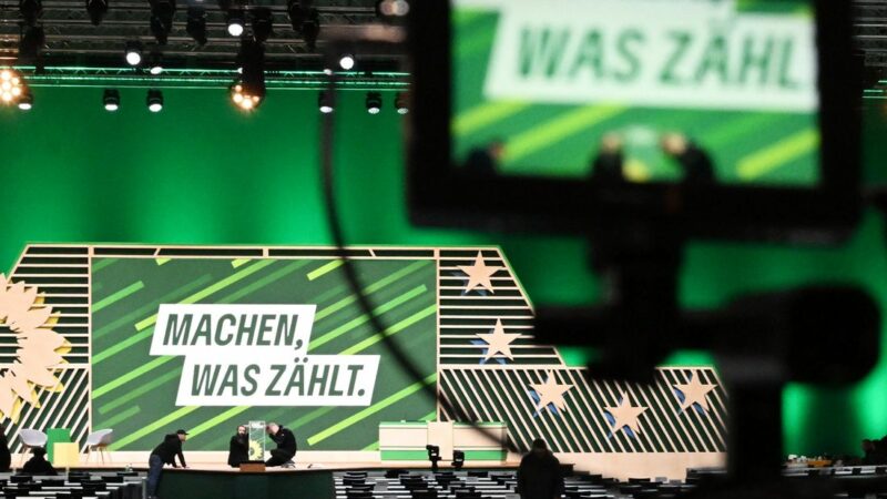 Der Grünen-Parteitag unter dem Motto «Machen, was zählt» findet in Karlsruhe statt.