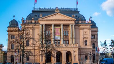 Nach Brand und Evakuierung: Keine Schäden am Staatstheater Schwerin